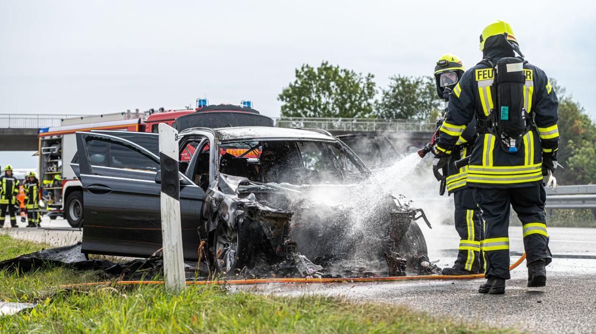 Brennendes Auto Auf Der A Autobahn Gesperrt Shz