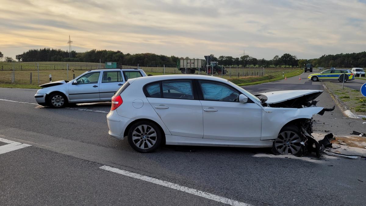 Zwei Personen Bei Unfall In Breddenberg Verletzt Noz