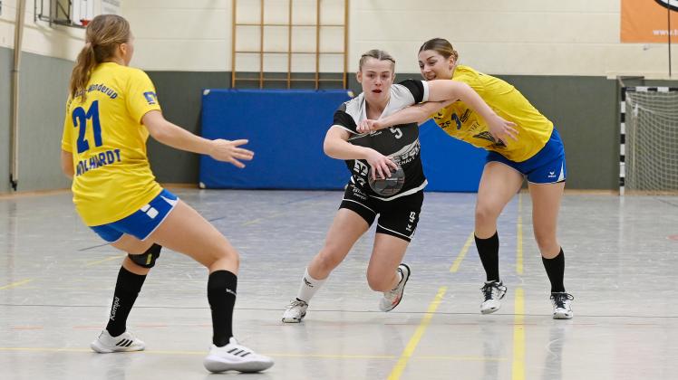 Handballerinnen des HC Treia Jübek gewinnen das Spitzenspiel SHZ