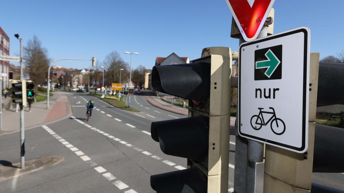 An Kreuzungen In Flensburg Kommt Der Gr Npfeil F R Radfahrer Shz