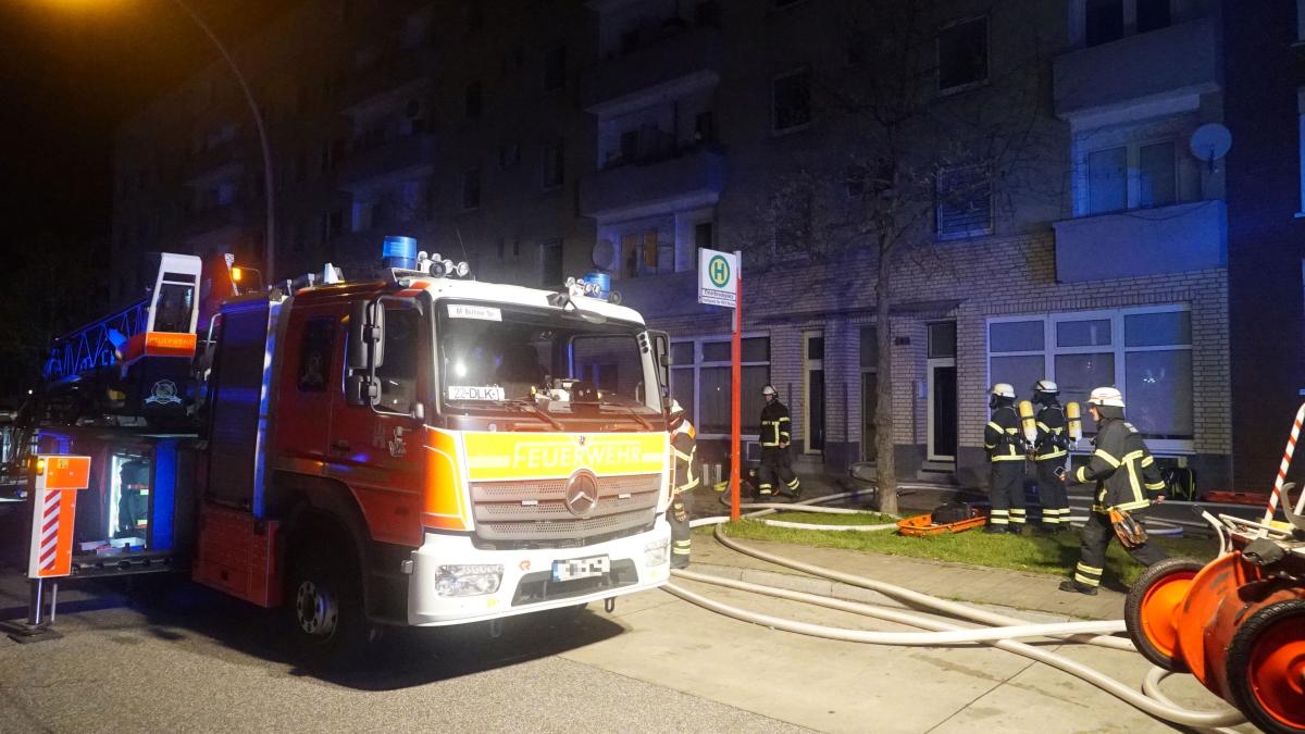 Kellerbrand In Hamburg Feuerwehr Rettet Sechs Menschen SHZ