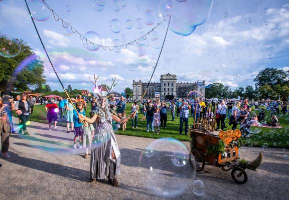 Bilder Aus Ludwigslust So War Das Kleine Fest Im Gro En Park Svz