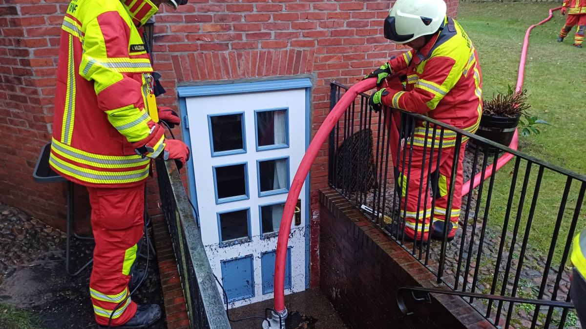 Starkregen in Wyk auf Föhr setzt Keller unter Wasser SHZ