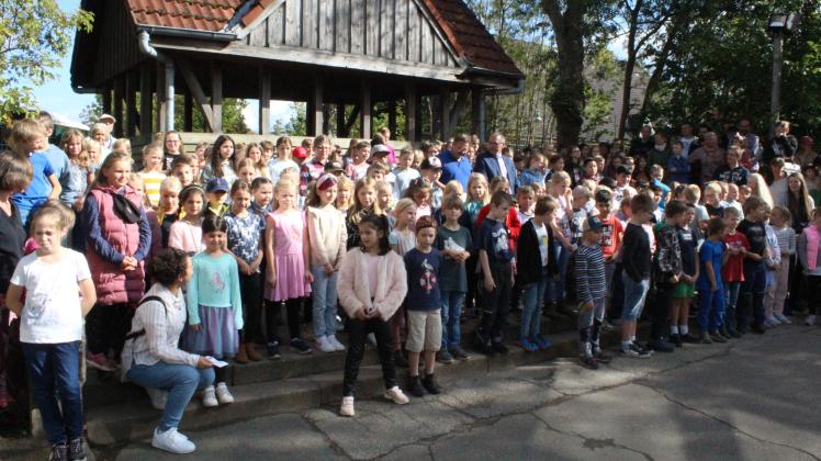 Jubiläum Grundschule Schönwalde feiert großes Schulfest SHZ