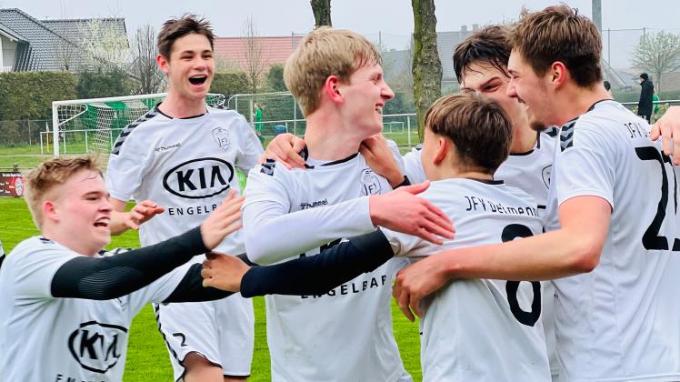 A Jugend Fu Baller Des Jfv Delmenhorst Starten Perfekt In Saison Dko