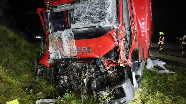 Lkw Unfall Mit Verletzten Auf Der Autobahn 7 Bei Henstedt Ulzburg SHZ