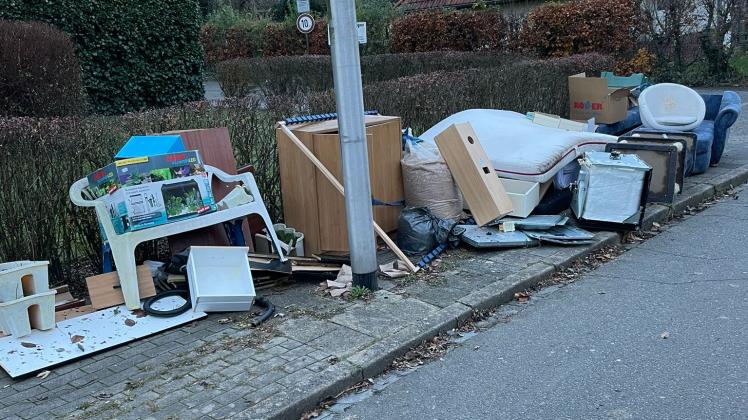 Wirbel Um Illegal Entsorgten M Ll Am Habichthof In Flensburg Shz