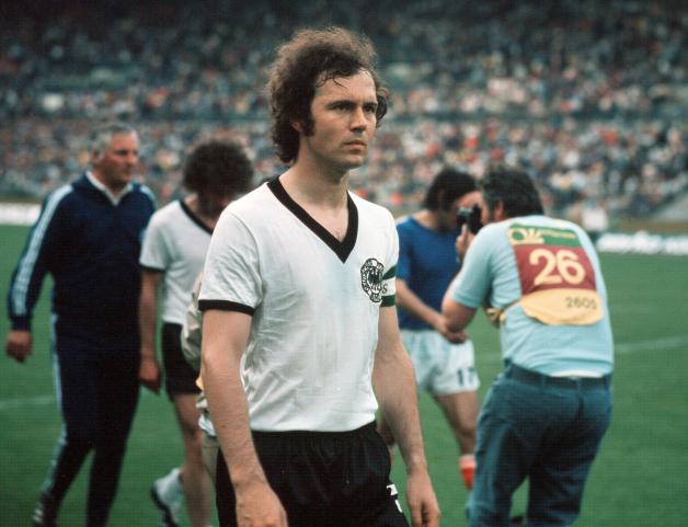 Gro E Trauer Um Den Fu Ball Kaiser Franz Beckenbauer Ist Tot Noz