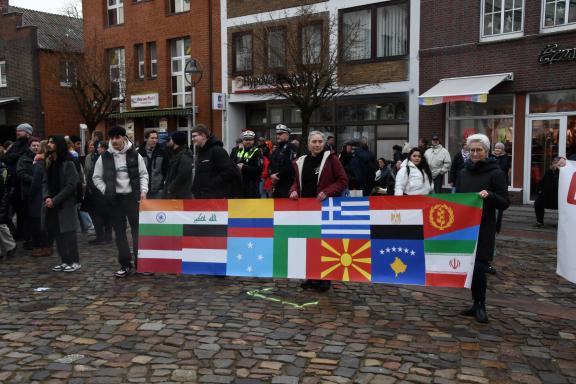 Bad Oldesloe Kundgebung Gegen Rechtsextremismus Uns Rassismus SHZ