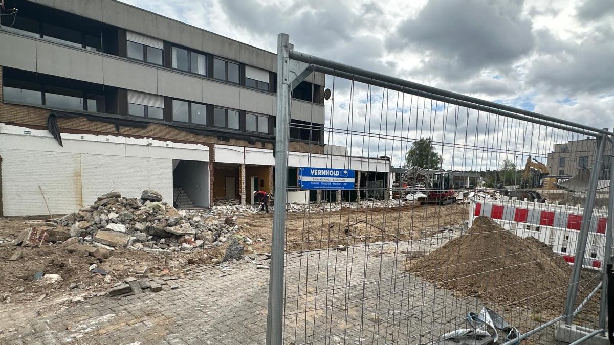 Autohaus an Rheiner Straße in Lingen weicht für Pflege Neubau NOZ