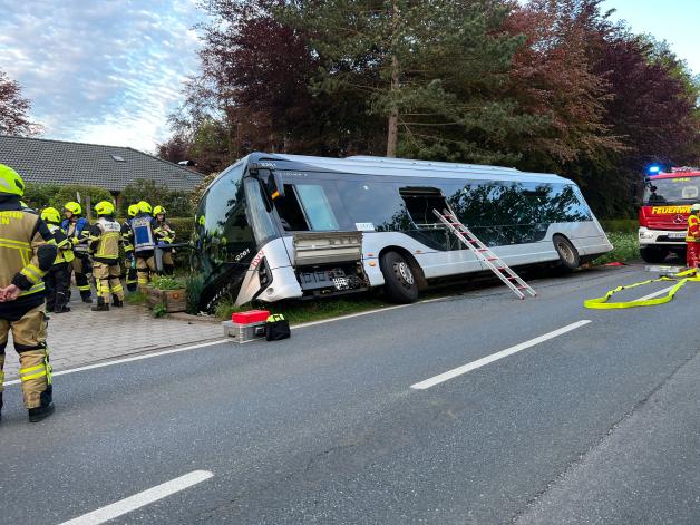 Fahrfehler Unfall Mit HVV Linienbus Im Kreis Pinneberg SHZ