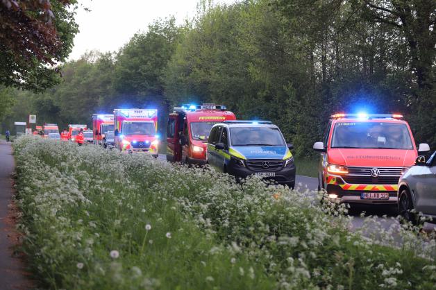 Fahrfehler Unfall Mit Hvv Linienbus Im Kreis Pinneberg Shz