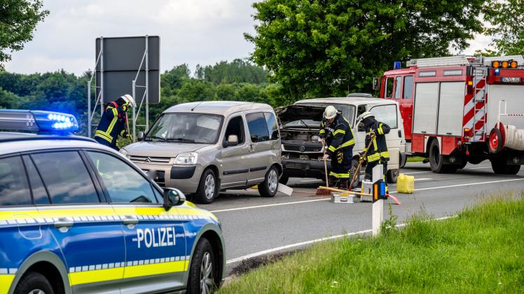 Zwei Verletzte Bei Unfall Auf Dem Ochsenweg In Harrislee Shz