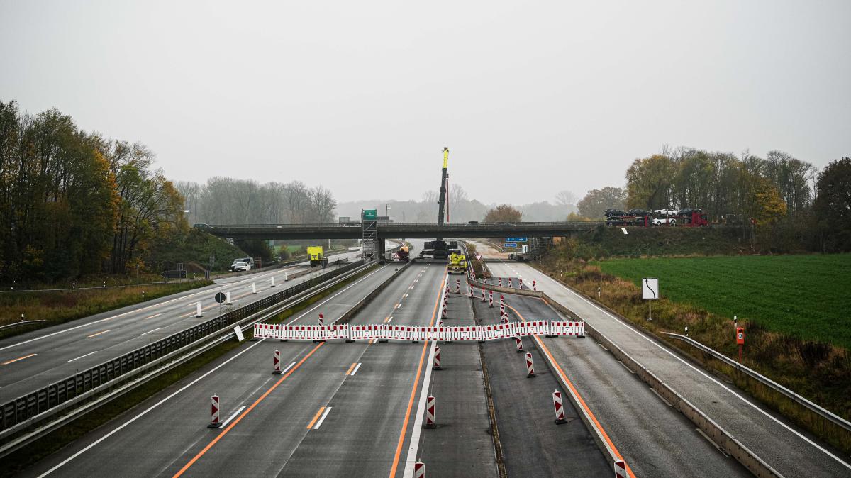 Vollsperrung A Bei Bargteheide Autobahn Stunden Gesperrt Shz