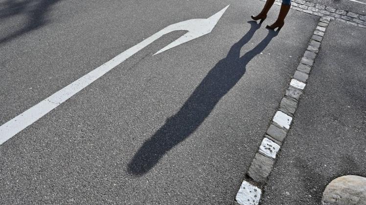 "Nicht jeder Mann macht es, aber jede Frau kennt es", heißt es in einer Petition zum Thema Catcalling. "Nicht jeder Mann macht es, aber jede Frau kennt es", heißt es in einer Petition zum Thema Catcalling.