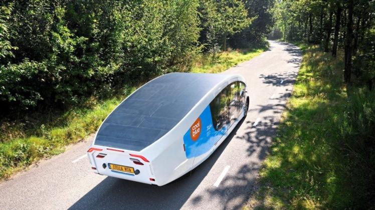 Studenten aus Eindhoven haben das erste solarbetriebene Wohnmobil entwickelt.
