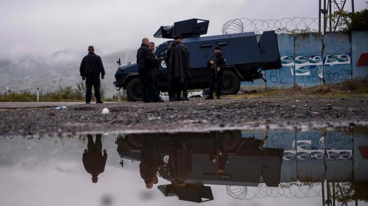 Zusammengezogen an der Grenze zu Serbien: Kräfte der kosovarischen Spezialpolizei. Im Nachbarland fühlt man sich provoziert.
