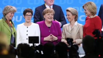 Ein Bild aus anderen Zeiten. Im Februar 2018 wurde spekuliert, ob die CDU-Führung zur Frauenriege wird. Jetzt sieht es so aus, als schlage in der Union die Stunde der Männer.
