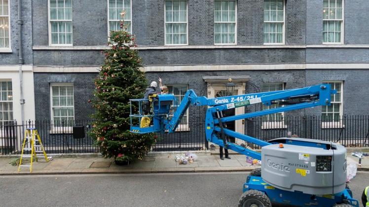 Ist auch der traditionelle Weihnachtsbaum in der Downing Street gefährdet?