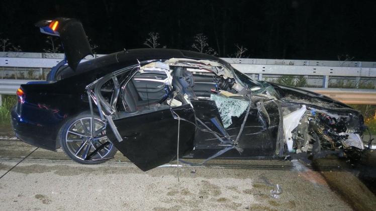 Fünf Verletzte und 100.000 Euro Schaden sind die Bilanz eines Unfalls auf der A1 bei Wildeshausen am Samstag.