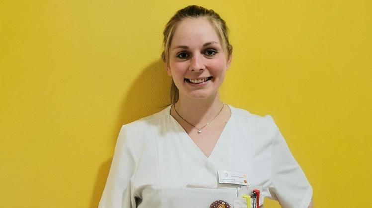 Janna Hermeling ist gerne als Pflegekraft im Bonifatius-Hospital in Lingen tätig. Das ZDF begleitete sie für eine Dokumentation bei der Arbeit.