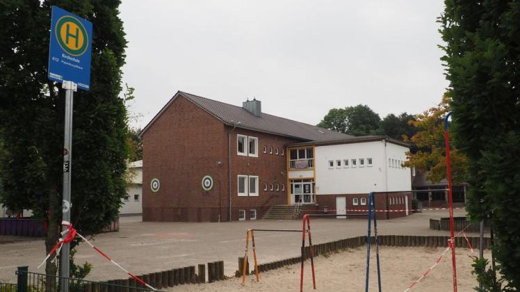 Nach einem Corona-Ausbruch an der Kirchschule in Papenburg befinden sich zwei Jahrgänge in Quarantäne.