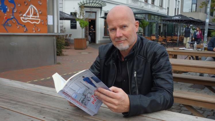 Karsten Krogmann, 52, recherchiert seit nun schon sieben Jahren zum Fall Högel. Mit einem Kollegen hat er jetzt ein Buch dazu veröffentlicht.