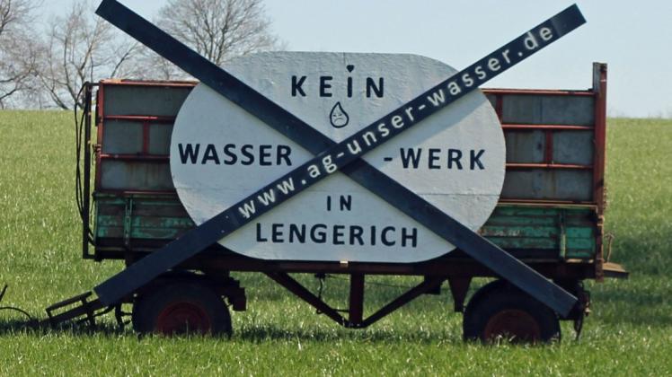 Seit Bekanntwerden der Pläne vom Wasserverband Lingener Land, in Lengerich-Handrup Grundwasser zu fördern, lehnt die AG Unser Wasser dies ab. Klagen gegen die Genehmigung wies das Verwaltungsgericht Osnabrück jetzt aber ab.