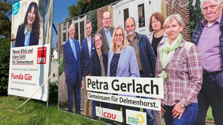An der Bismarckstraße/Ecke Arthur-Fitger-Straße in Delmenhorst posieren die Kontrahentinnen weiterhin  nebeneinander auf Plakaten.