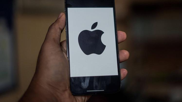 Sicherheitsupdate: Apple schließt eine Lücke auf dem iPhone, die Spionage ohne Schadlinks möglich machte.