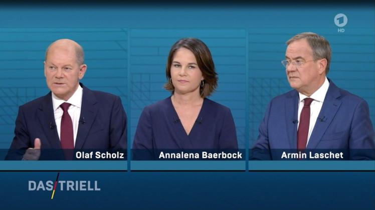 Kanzlerkandidaten Olaf Scholz (SPD, links), Annalena Baerbock (Bündnis 90/Die Grünen. Mitte) und  Armin Laschet (CDU) beim zweiten TV-Triell.