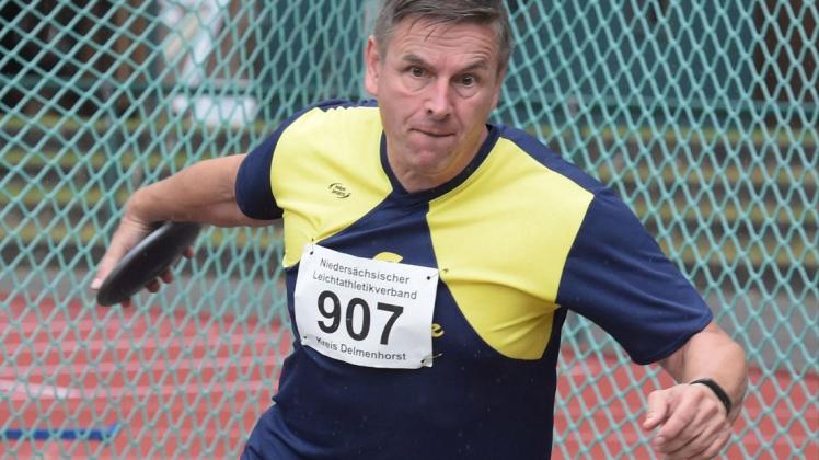 Norddeutsche Meisterschaften der Leichtathletik-Senioren: Mit 34,30 Metern landete Ulrich Garde (LGG Ganderkesee) bei den Diskuswerfern der Altersklasse 55 auf dem dritten Platz.
