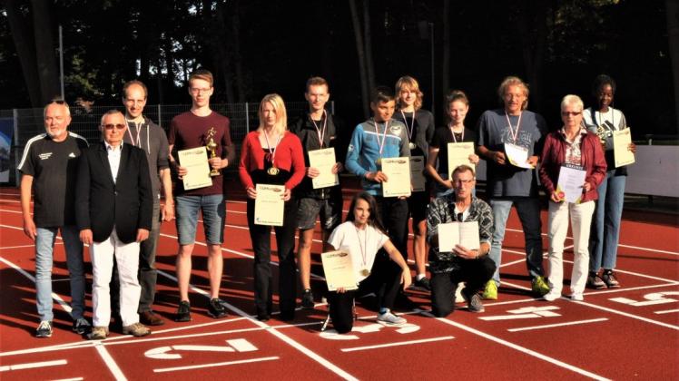 Der Leichtathletik-Kreis Delme-Hunte zeichnete Ehrenamtliche für ihr Engagement und Sportler für ihre Erfolge aus.