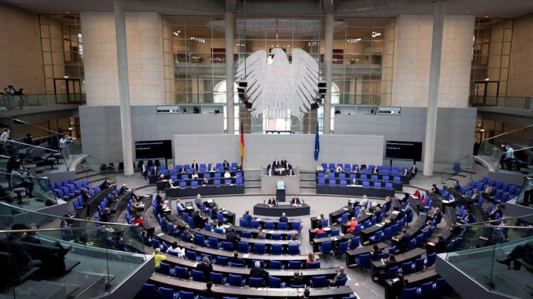 Im Deutschen Bundestag sitzen derzeit 709 Abgeordnete. Am 26. September wird er neu gewählt.