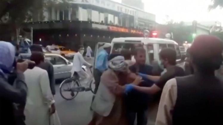Dutzende Menschen wurden bei den Anschlägen in Kabul verletzt.