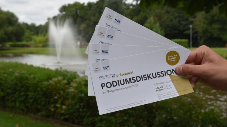 Alle 500 Tickets für die Podiumsdiskussion mit den Bürgermeisterkandidaten im Stadtpark sind innerhalb weniger Tage vergriffen.