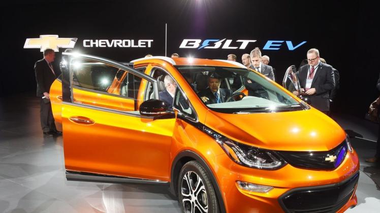Das Debakel um Feuergefahr bei Elektrofahrzeugen vom Typ Chevrolet Bolt EV kommt den größten US-Autobauer General Motors immer teurer zu stehen.