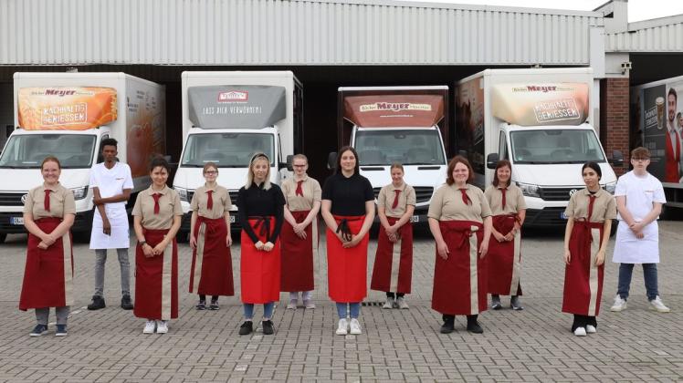 Im Hauptbetrieb Gerhard Meyer KG Bäckerei und Konditorei Meyer Mönchhof wurden die neuen Azubis begrüßt.