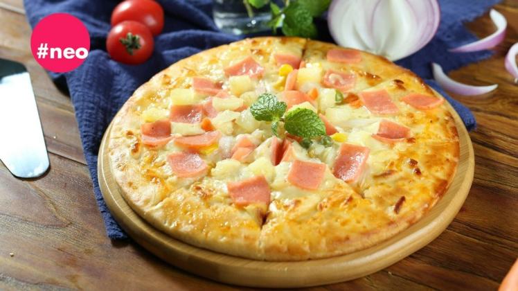 Pizza Hawaii ist bekannt und umstritten. True Fruits bringt den Klassiker nun als Smoothie heraus.