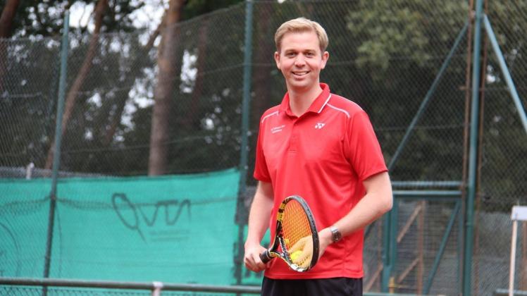 Seit Jahren spielt Pascal Albers in seiner Freizeit leidenschaftlich gern Tennis.