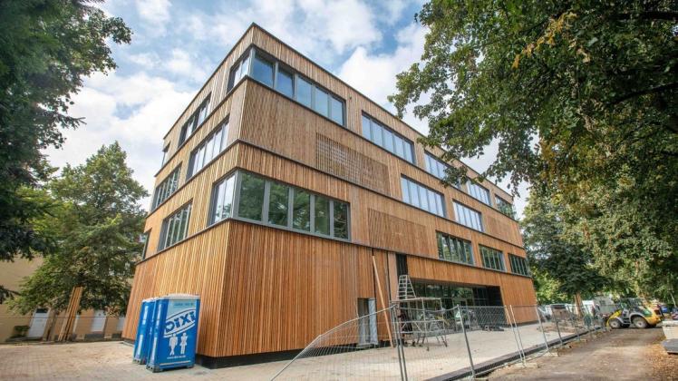 Für Clinch am Campus sorgt in Osnabrück das neue, fast fertige Studierendenzentrum der Universität. Die Studentenvertretung Asta wirft der Uni vor, bei der geplanten Nutzung des Gebäudes studentische Interessen zu missachten.