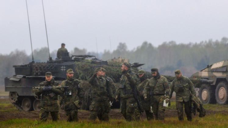 Nach dem Wehrbericht 2020 fehlt der Bundeswehr etwa jeder fünfte Mann. (Symbolbild)