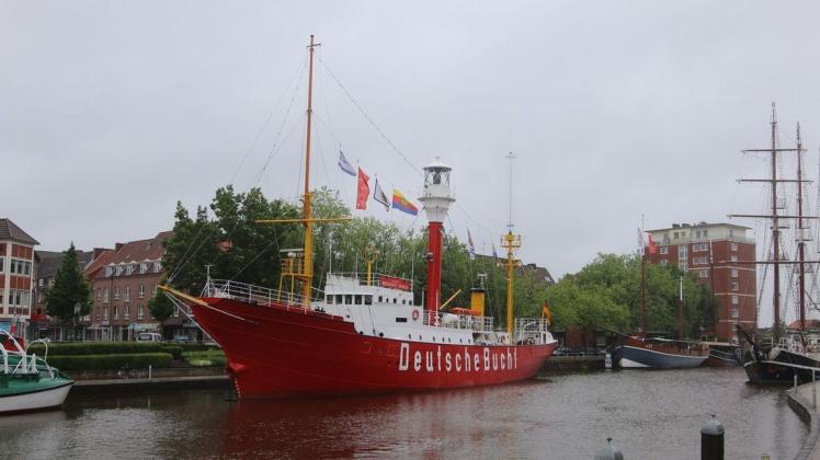 Das Feuerschiff "Amrumbank/Deutsche Bucht" liegt am Emder Ratsdelft.