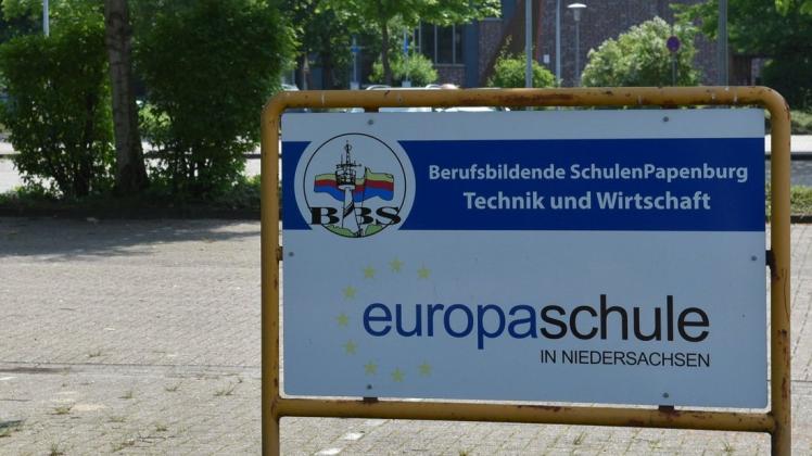 Erstmalig wurden staatlich geprüften Betriebswirte an den BBS Papenburg Technik und Wirtschaft verabschiedet.