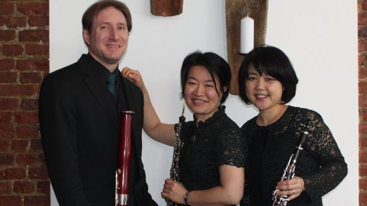 Das "Ensemble Kokopelli" – Martin Jaser, Motoko Matsuda-Jaser und Nayoug Cheong – gestaltet einen der Programmpunkte im 3x3 Konzert am 18. September in Ganderkesee.