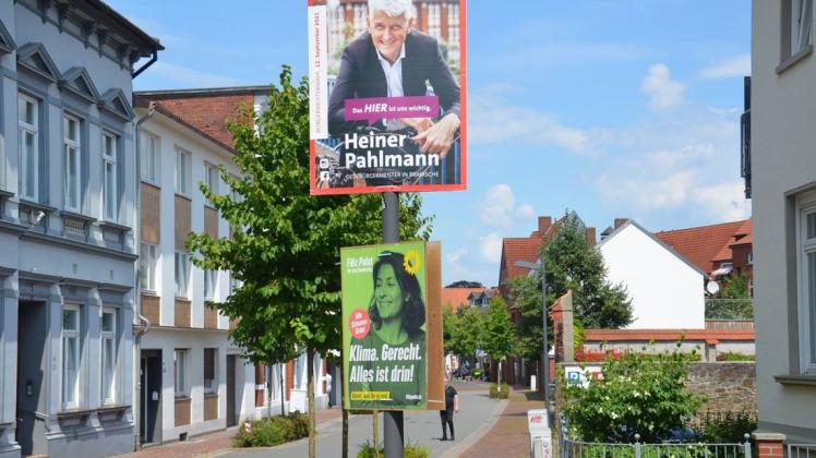 Am Wochenende sind einige neue Wahlplakate hinzugekommen, sowohl zur Kommunalwahl als auch schon zur Bundestagswahl.