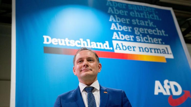 AfD-Spitzenkandidat Tino Chrupalla präsentiert die AfD-Bundestagswahlkampagne in der Messehalle in Dresden.
