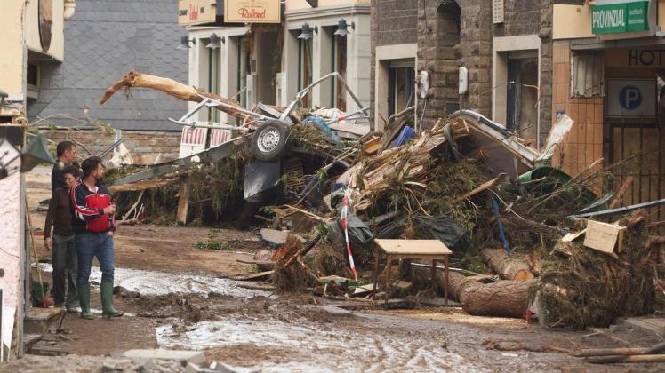 Das Unwetter hat in Altenahr zahlreiche Gebäude beschädigt. Eine britische Wissenschaftlerin sagt, die Behörden hätten früher warnen können.