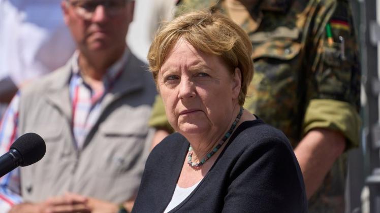 18.07.2021, Adenau. Bundeskanzlerin Angela Merkel während einer Pressekonferenz im Hochwassergebiet.