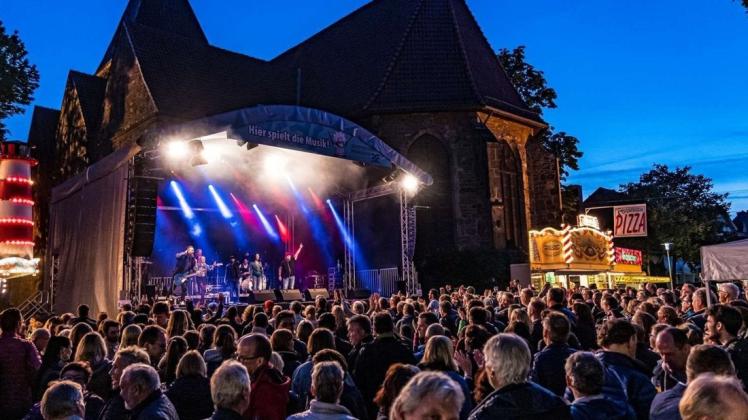 Anfang September sollte das Bramscher Stadtfest mit den Kirchplatzkonzerten (Aufnahme von 2019) eigentlich nachgeholt werden. Nun ist es ebenso abgesagt worden wie das Gartenstadt-Sommerfest.